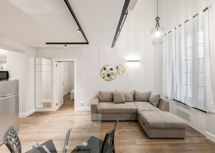 Flats4rent Palazzo Poste Apartment *